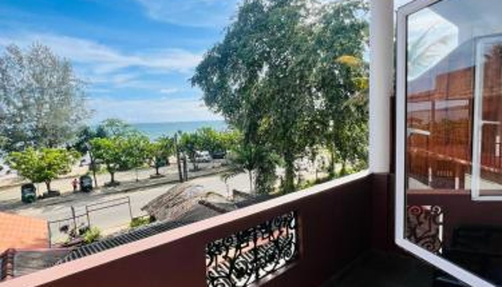 Ausblick - New Golden Bay Resort Weligama