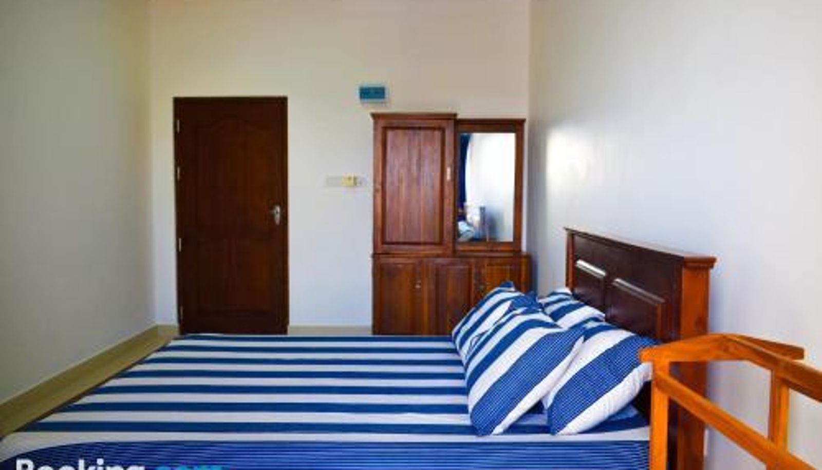 Room - Catamaran6 Guest Inn