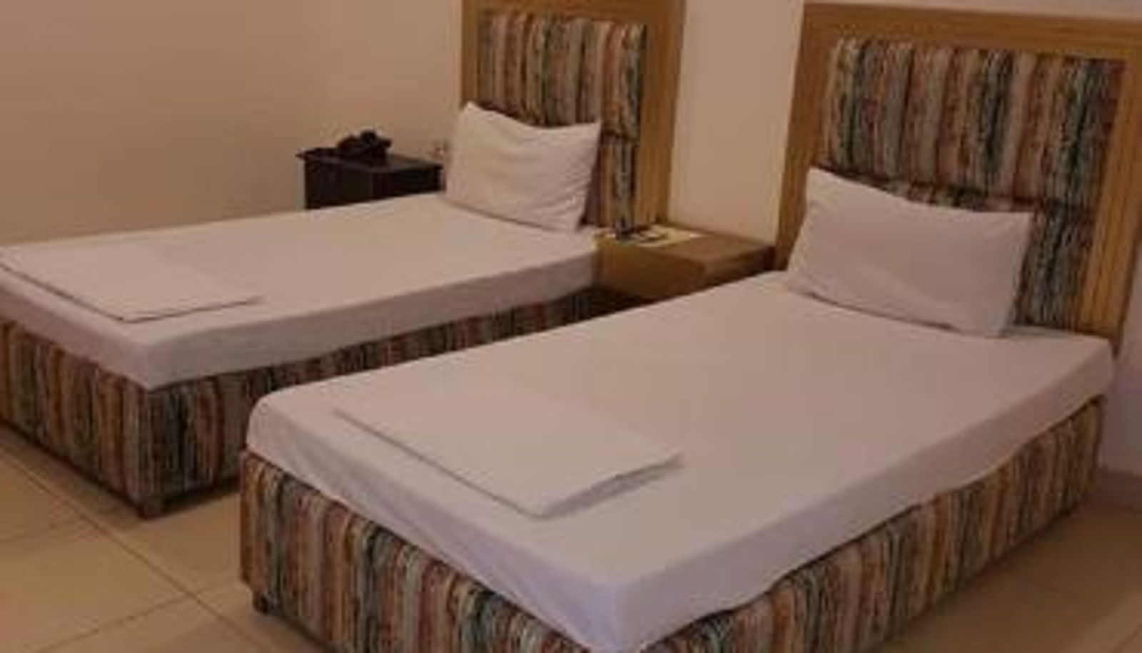 Chambre - Royalton Inn Hotel - Gulberg