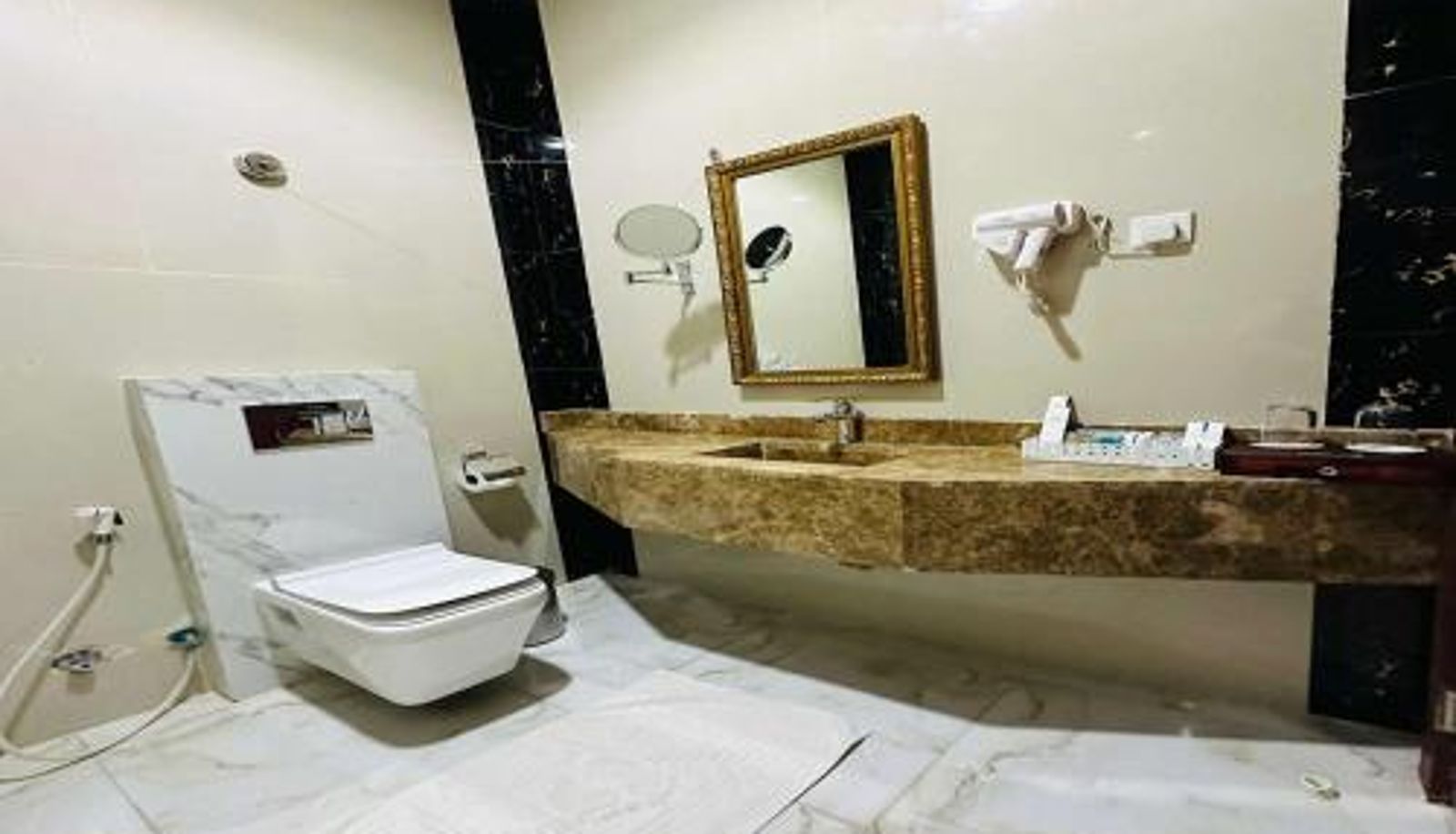 Suite - Lavera in Hotel - Rowibeh Hotels