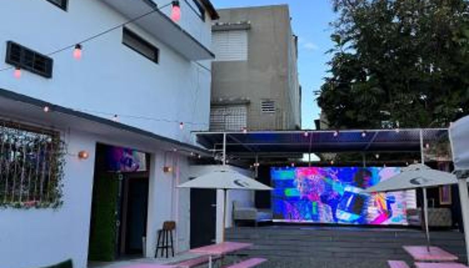 Info - La Calma Poshtel