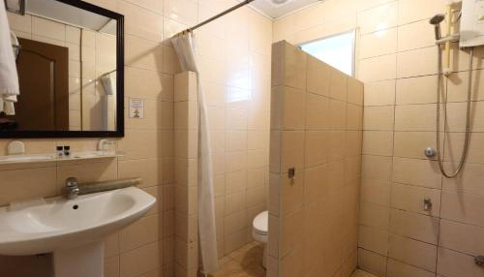 Badezimmer - Technopark Hotel