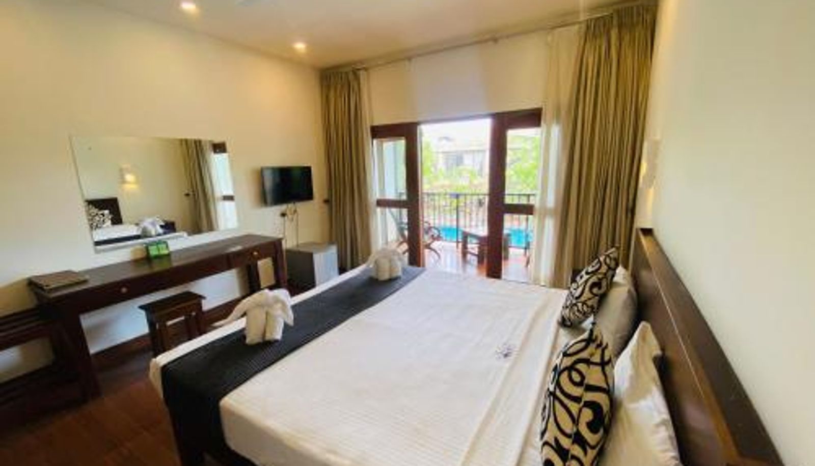 Room - Carolina Beach Resort & Spa
