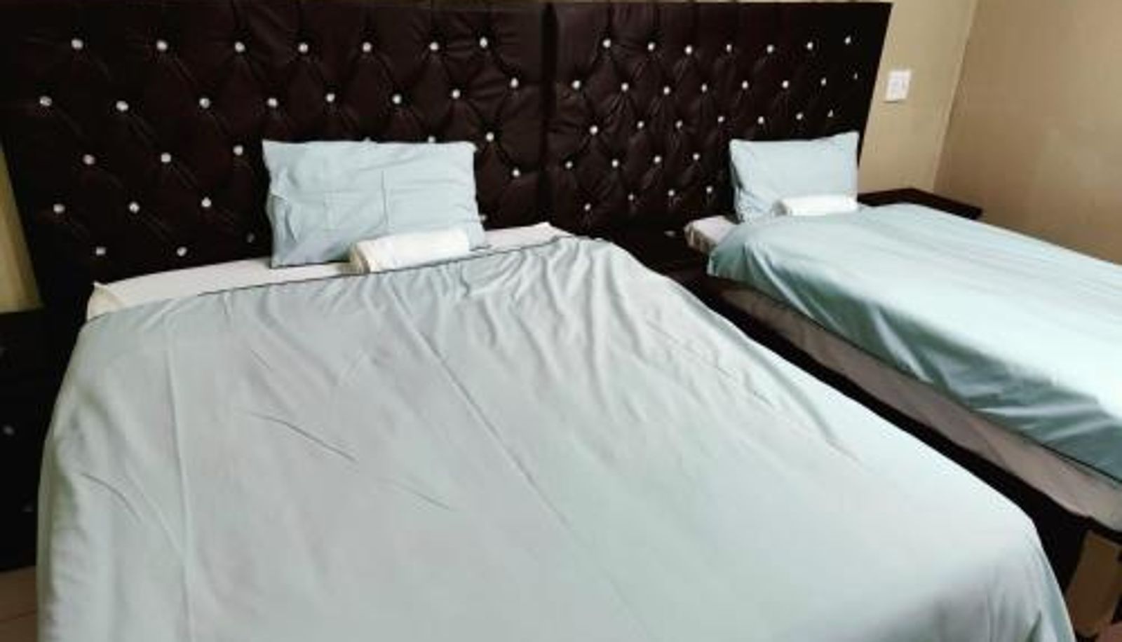 Kamer - SNORING INN KwaMsane