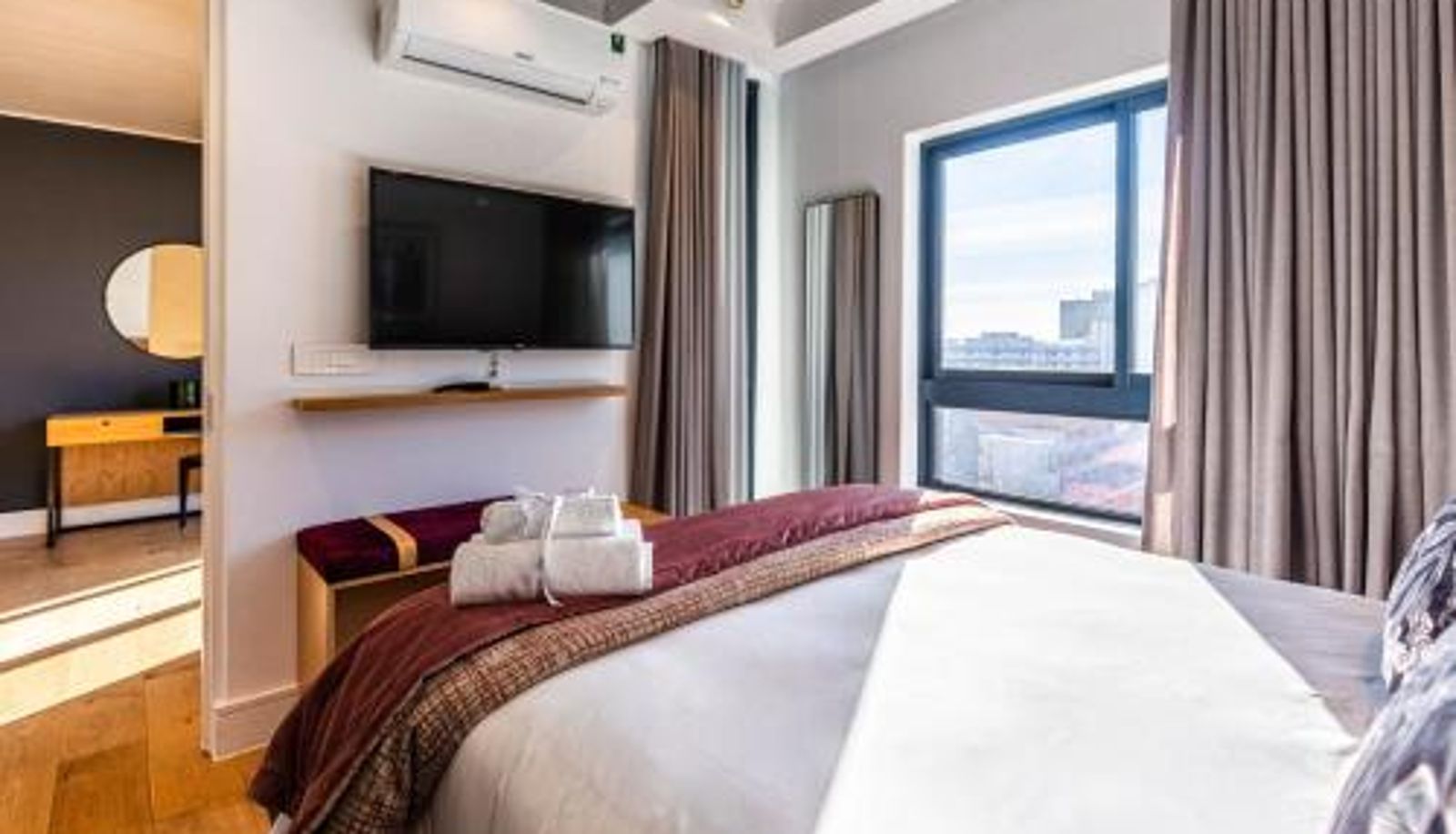 Apartment - Latitude Aparthotel by Totalstay