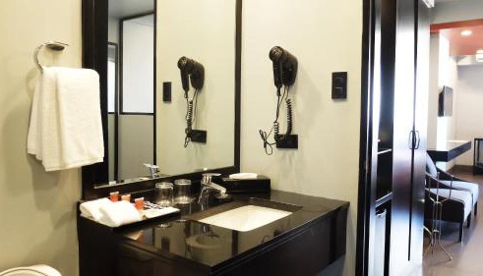 Badezimmer - Amelie Hotel Manila