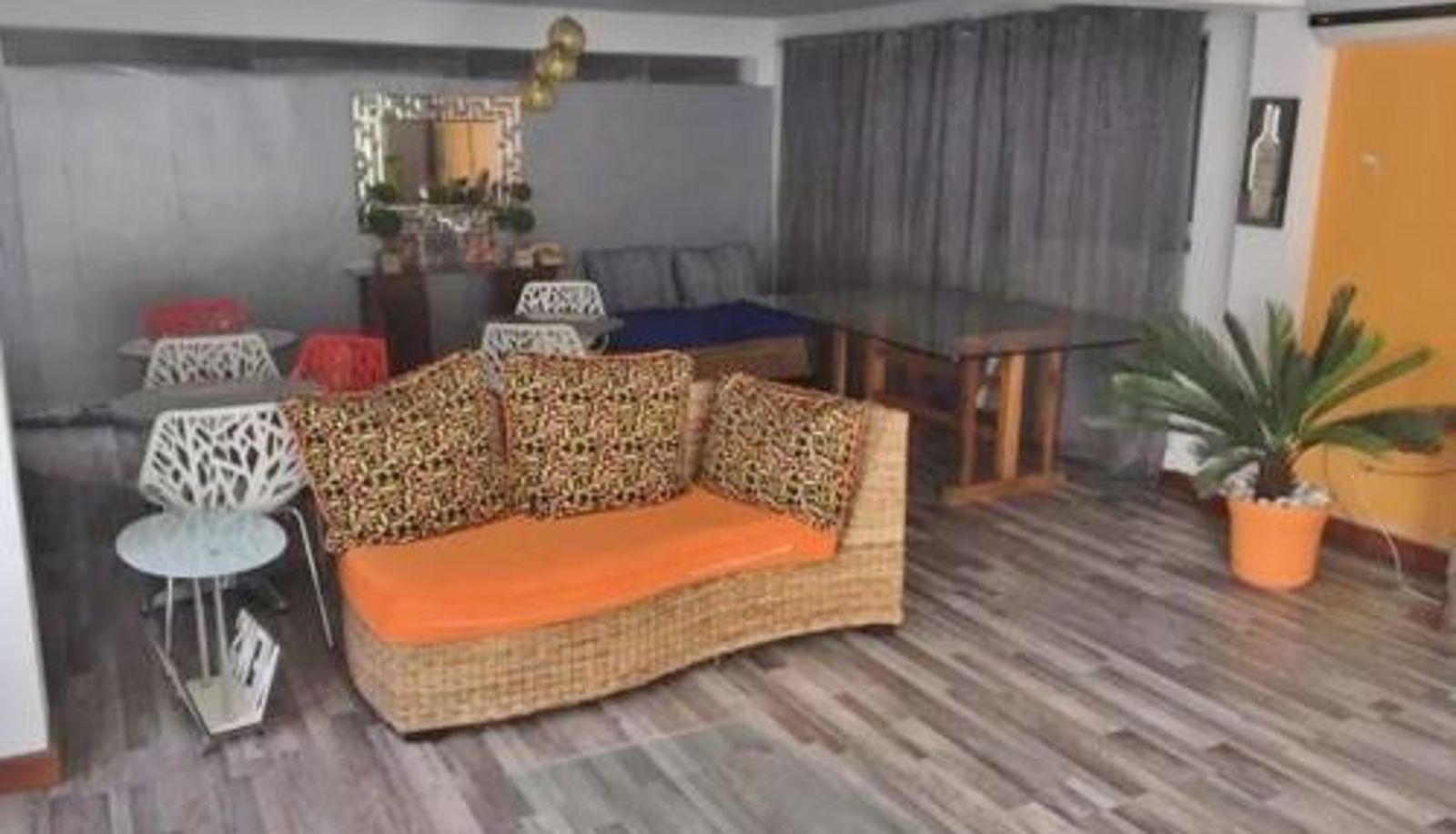 Receptie - SERENADE Lodging Rooms
