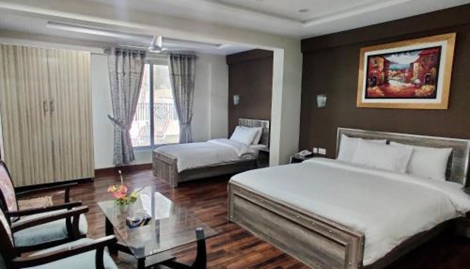 Dreibettzimmer - Safina Hotel Skardu