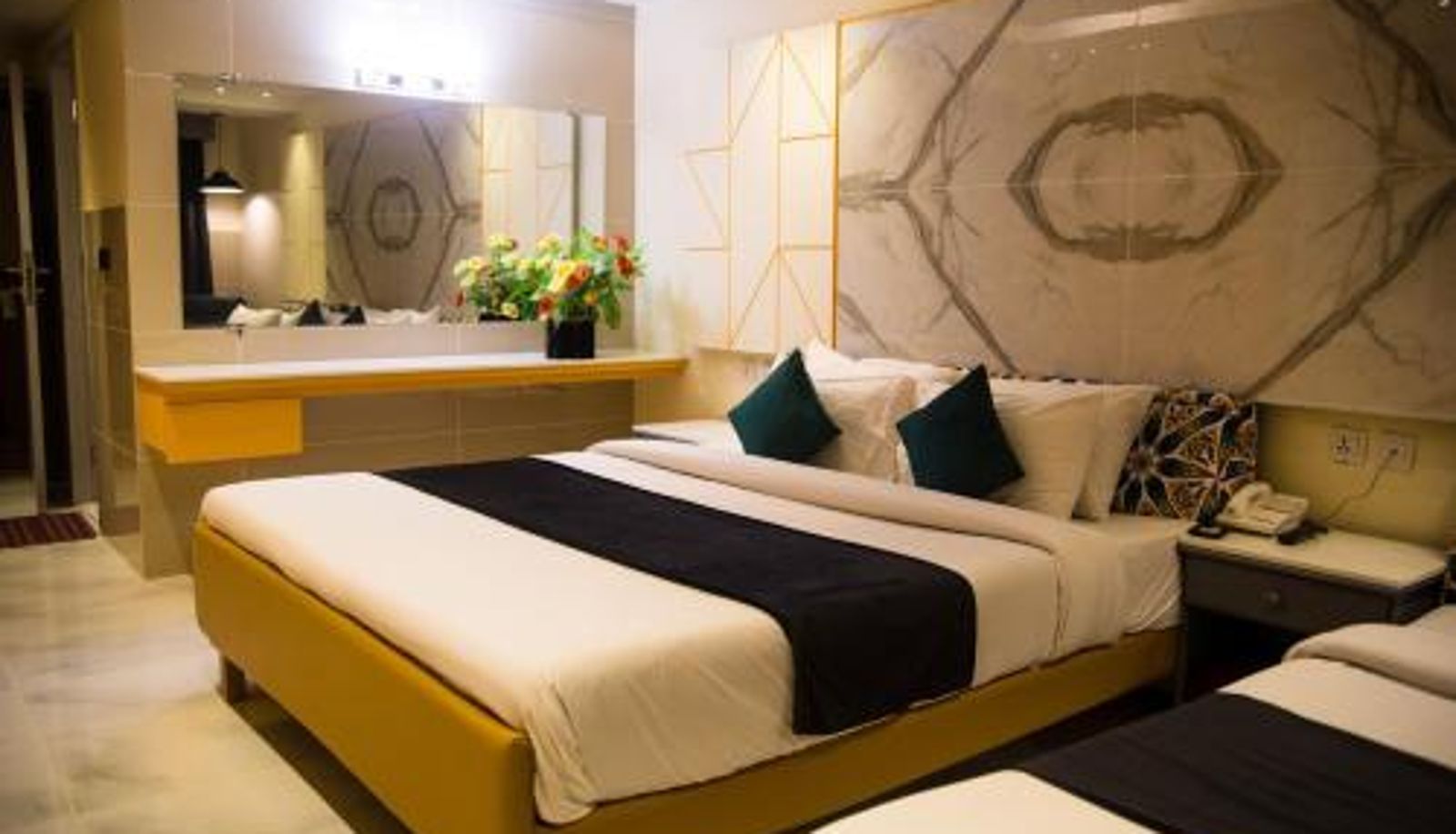 Triple room - Metropole Hotel