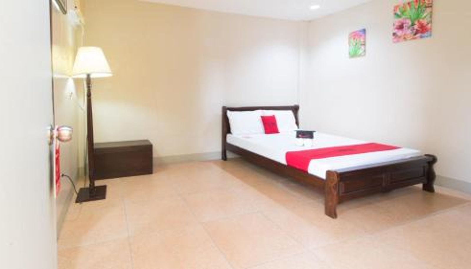 Info - RedDoorz at Teofila Lodge