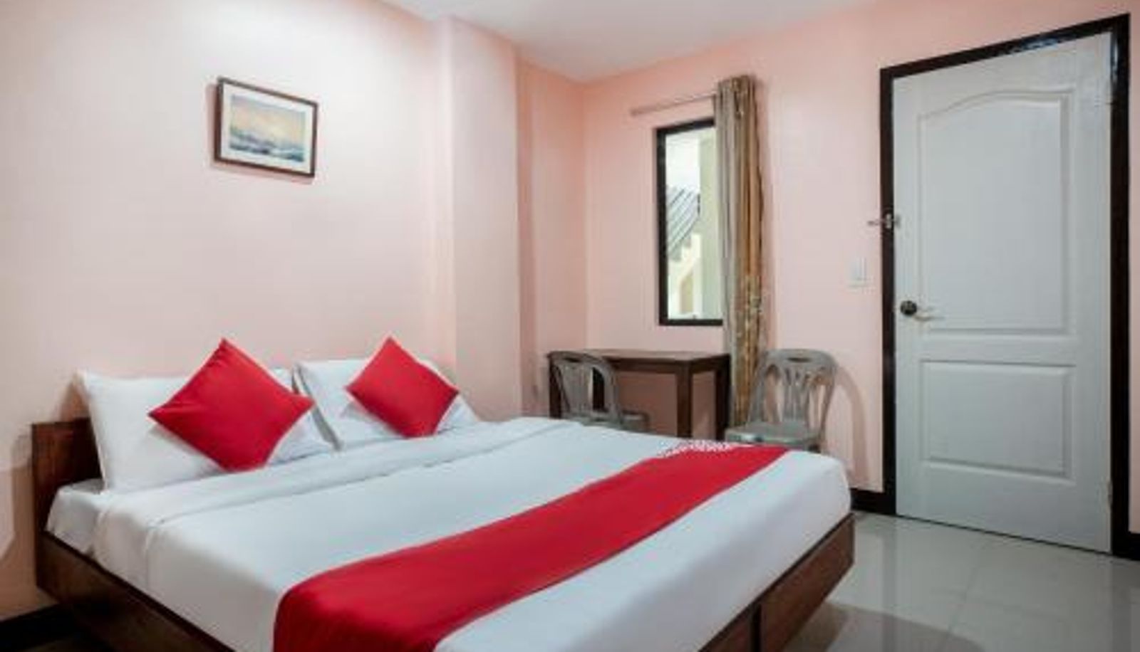 Room - Super OYO 604 Chateau Cinco Dormitel