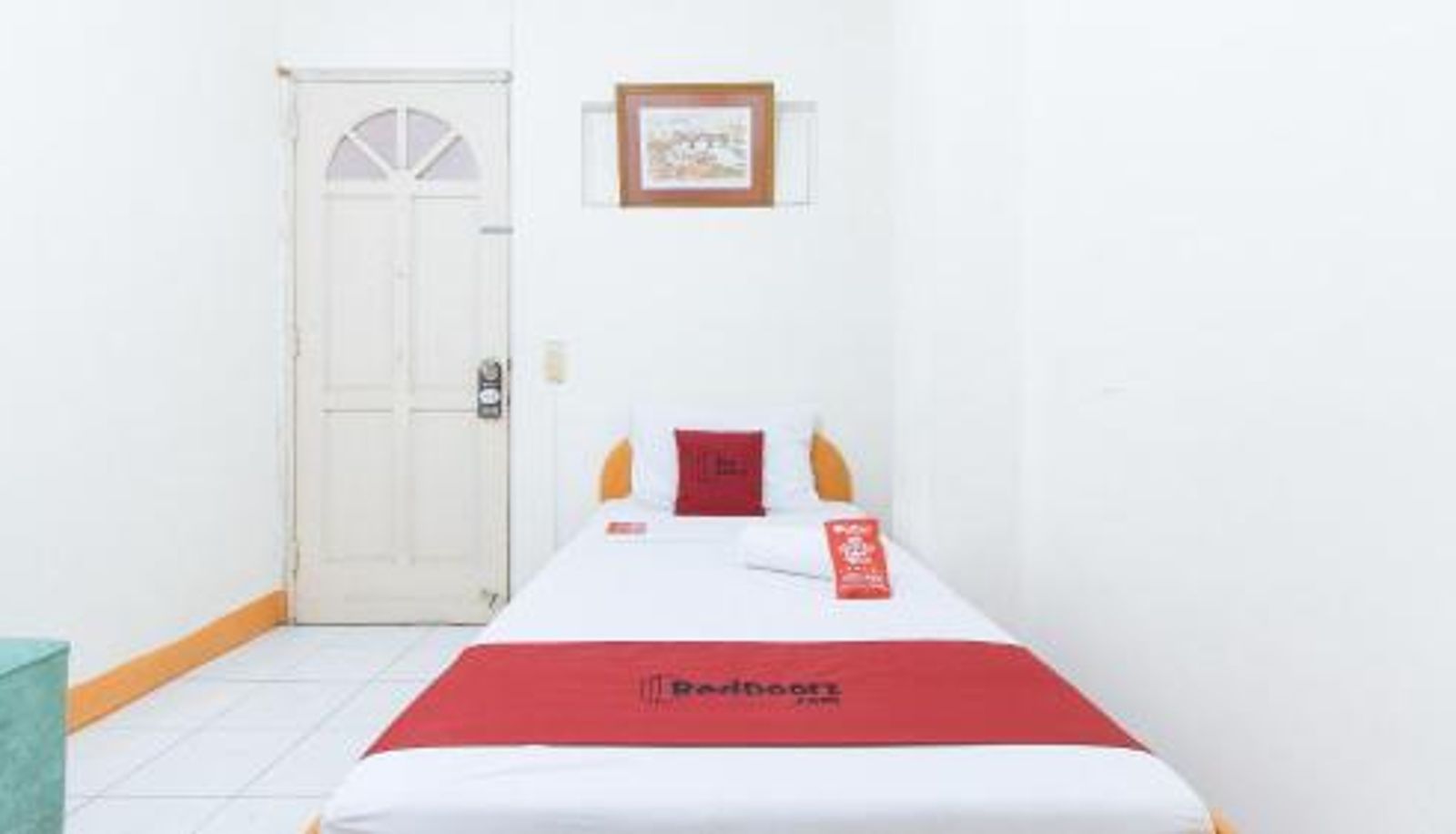 Room - RedDoorz @ El Cuarto SRP Talisay