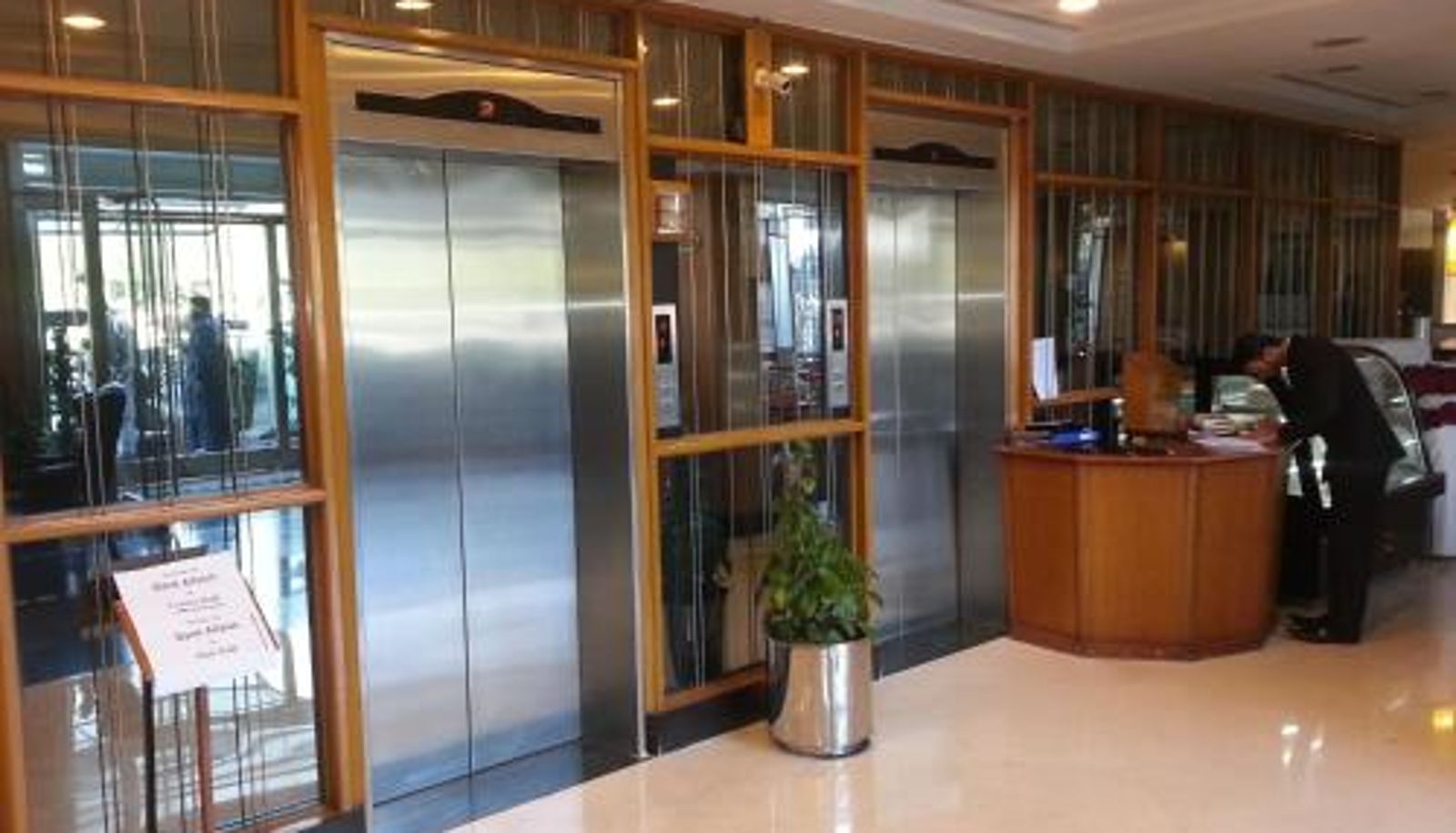 Recepción - Hotel Crown Plaza Islamabad