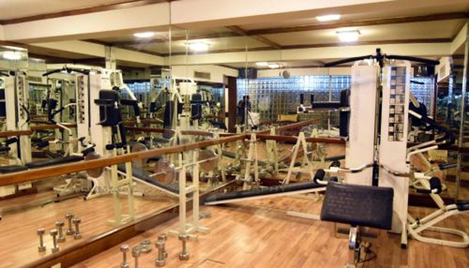 Wellness- und Fitnessbereich - Hotel Crown Plaza Islamabad