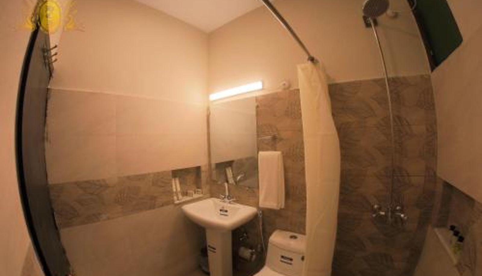 Bagno - Hotel Crown Inn