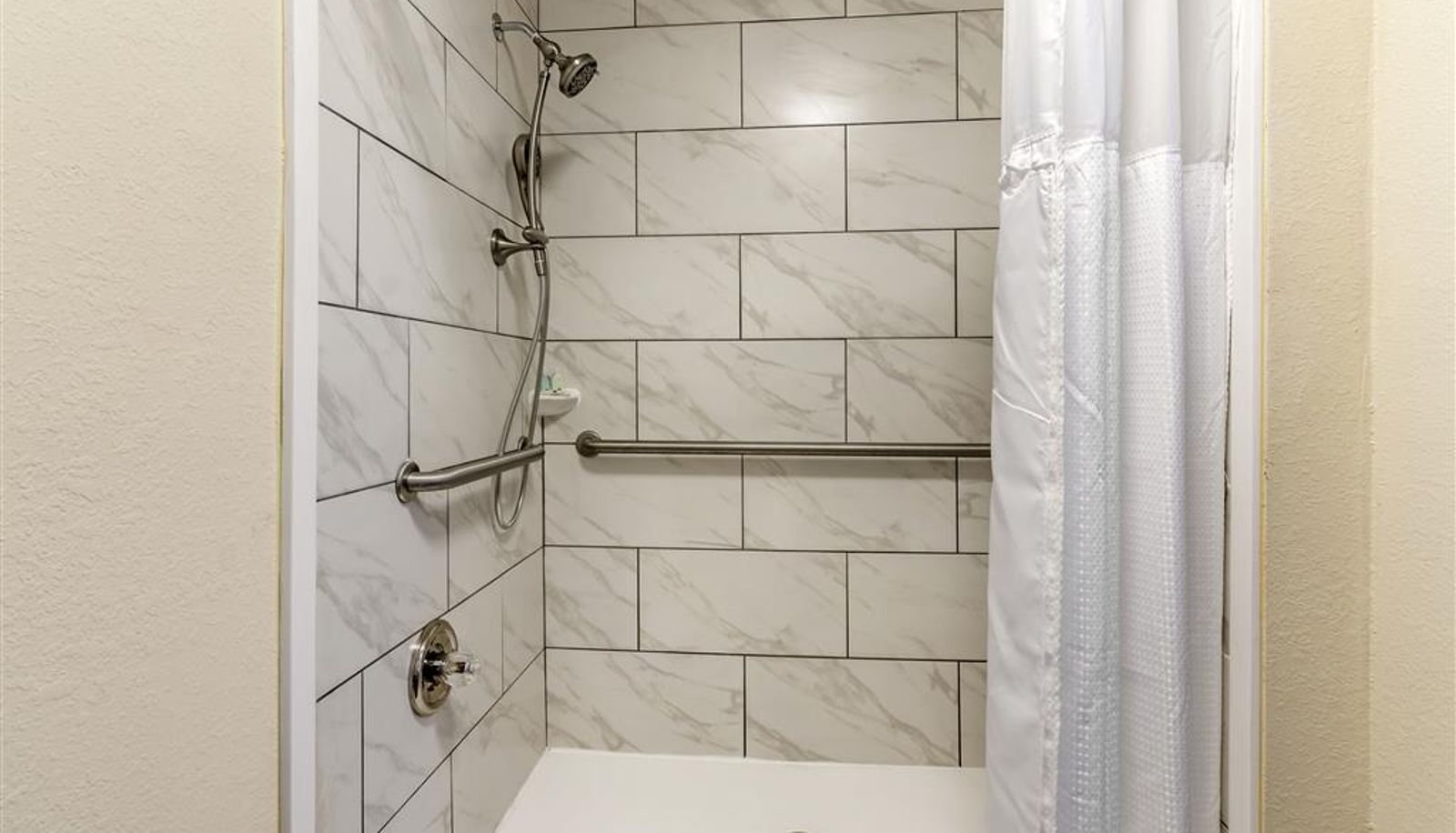 Room - Quality Inn Verona - Staunton North