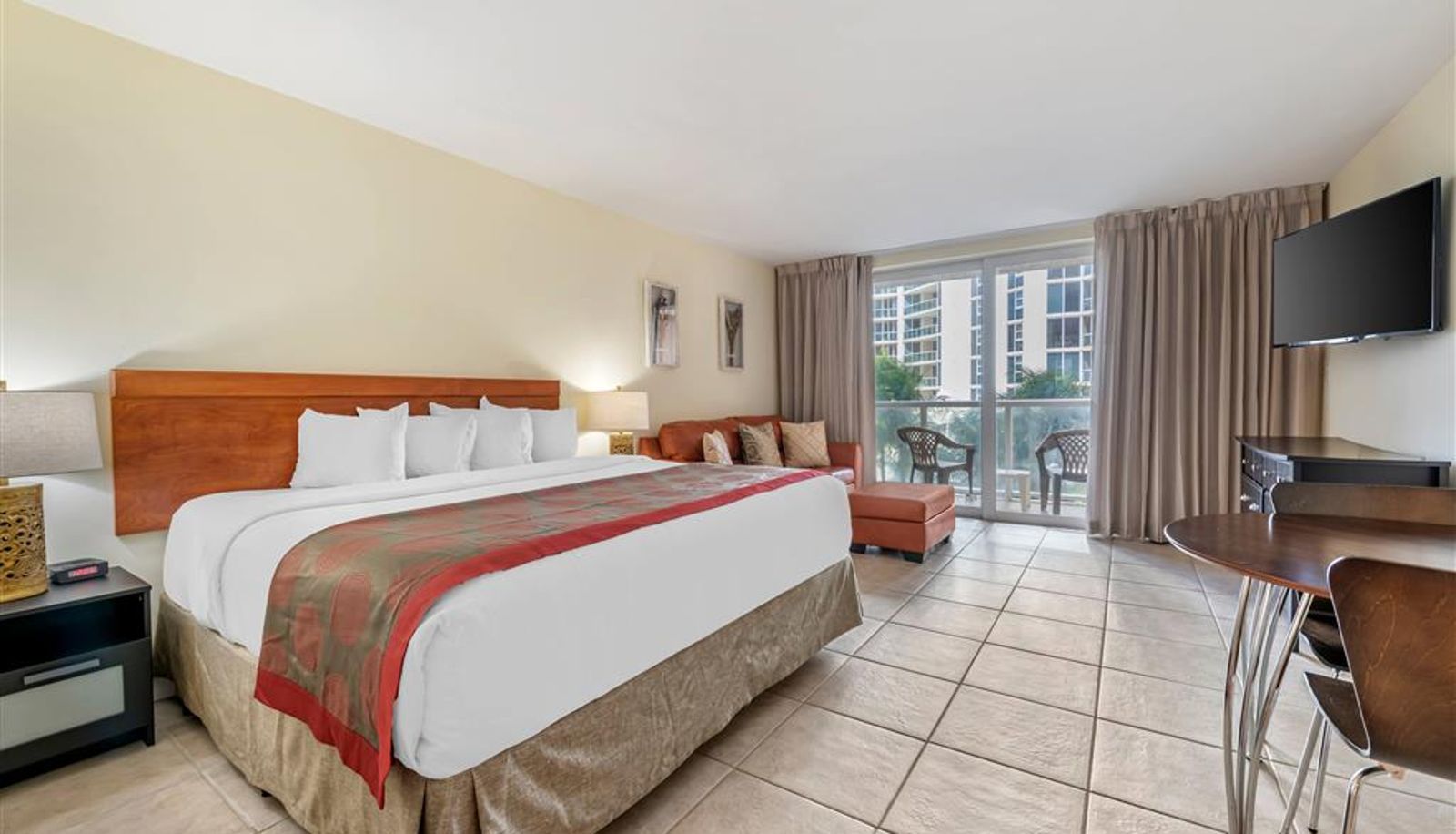 Room - Ramada Plaza by Wyndham Marco Polo Beach Resort
