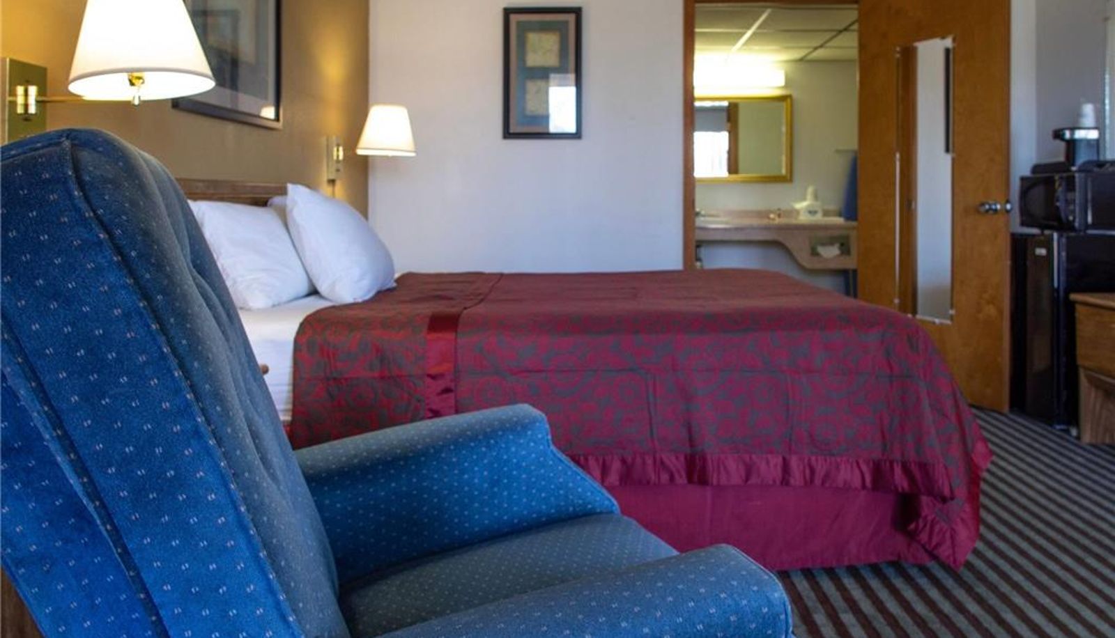 Zimmer - Days Inn by Wyndham Clinton
