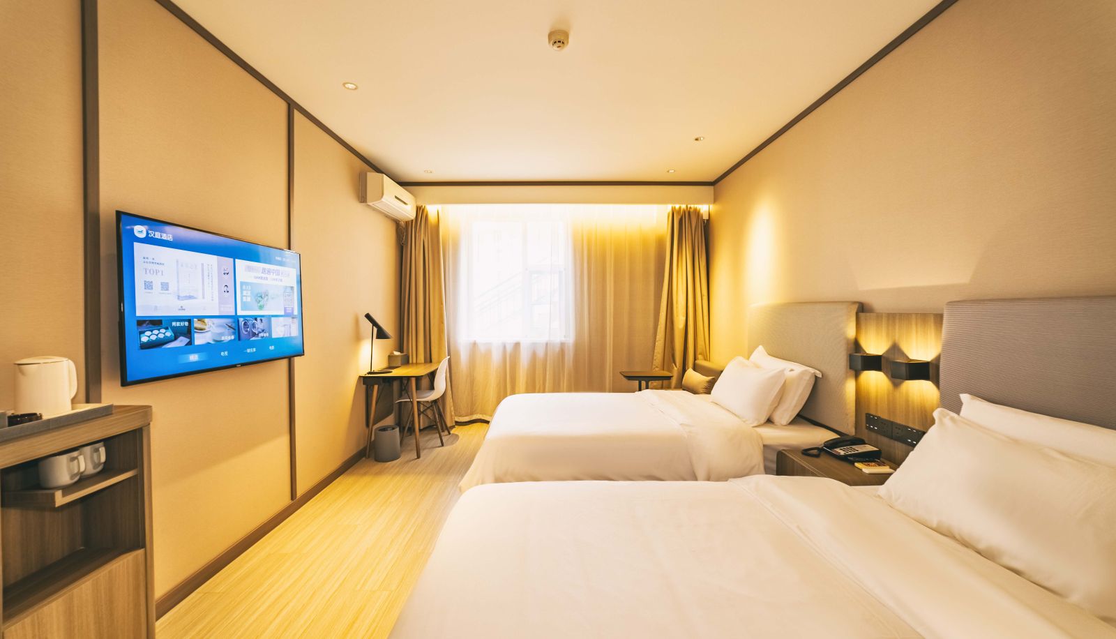 Camera - Hanting Qingdao Zhanqiao Railway Station West Plaza Hotel