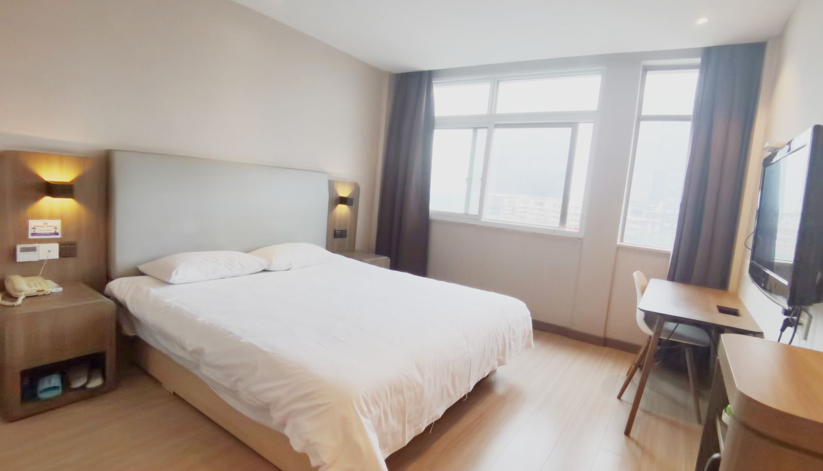 Info - Yilai Yiwu International Trade City Passenger Transport Center Hotel