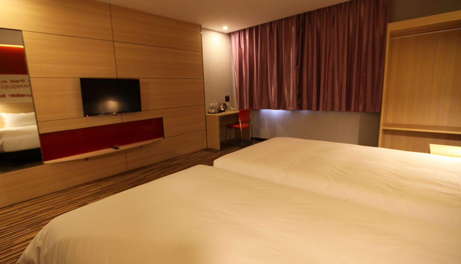 Camera - Ibis Jinan Quancheng Plaza Hotel