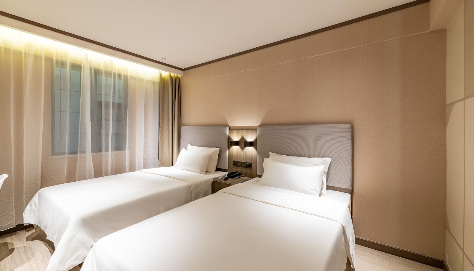 Zimmer - Hanting Wuhan Wuchang railway station uprising Gate Hotel
