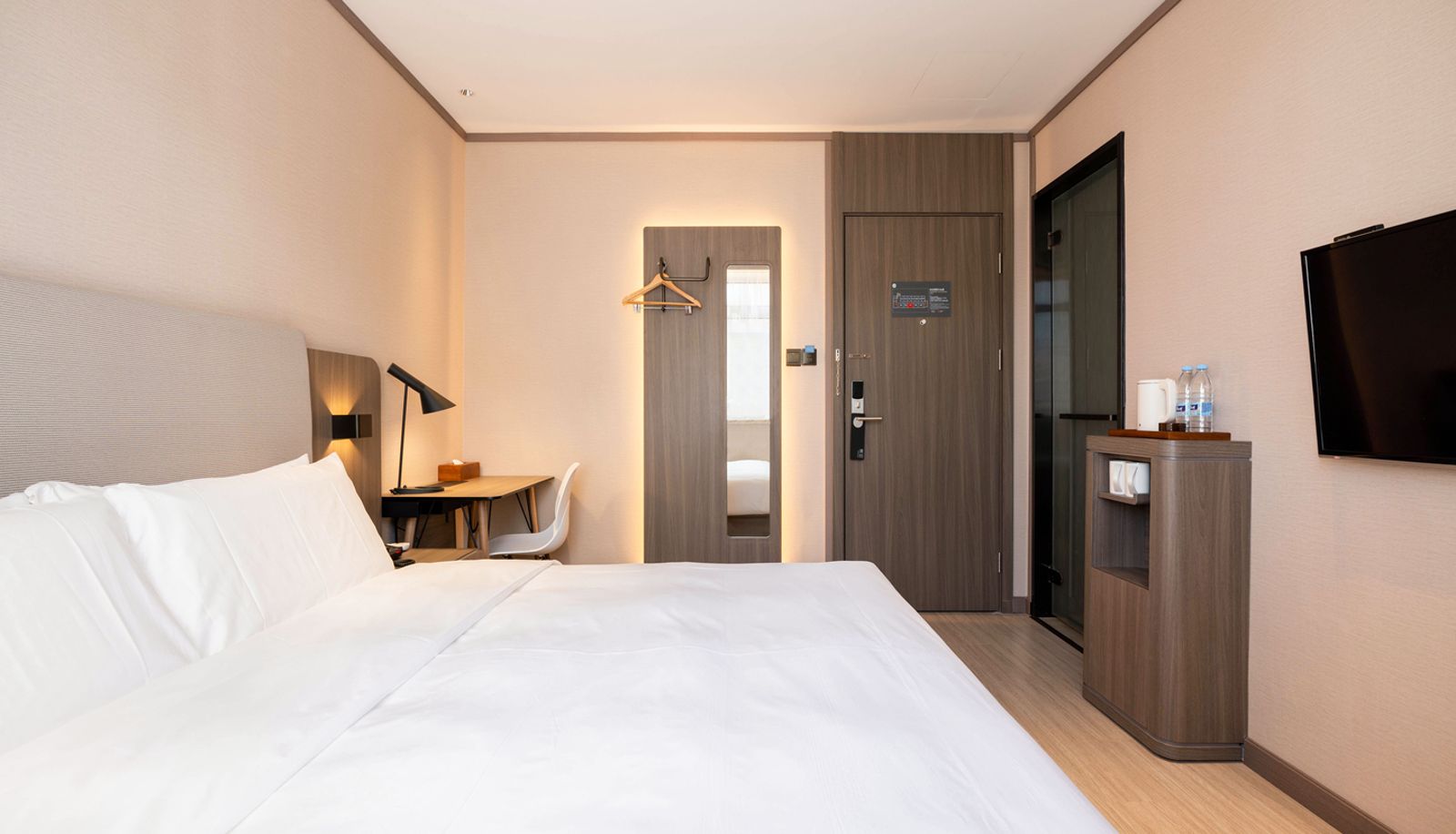 Zimmer - Hanting Dalian Dongwei Road Subway Station Hotel