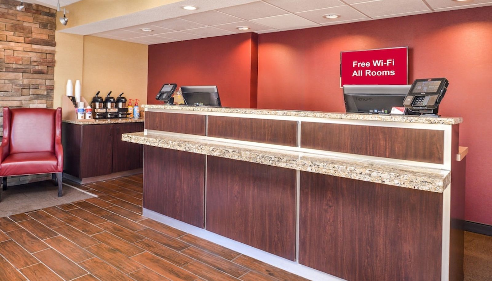 Hall - Red Roof Inn Merrillville