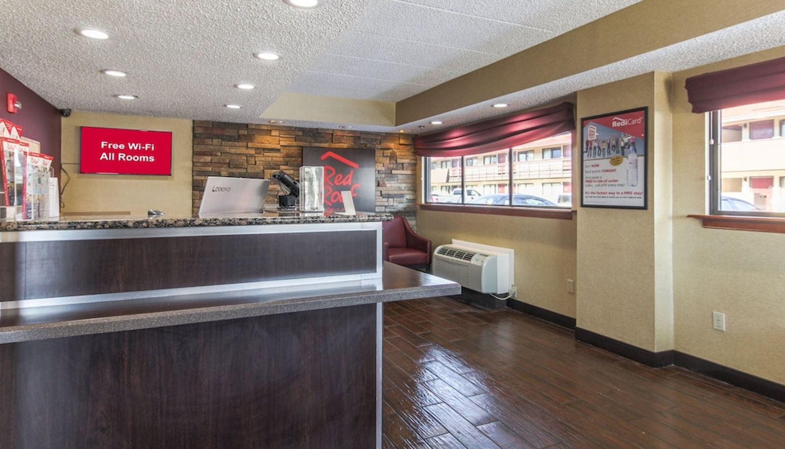 Lobby - Red Roof Inn Detroit - Troy