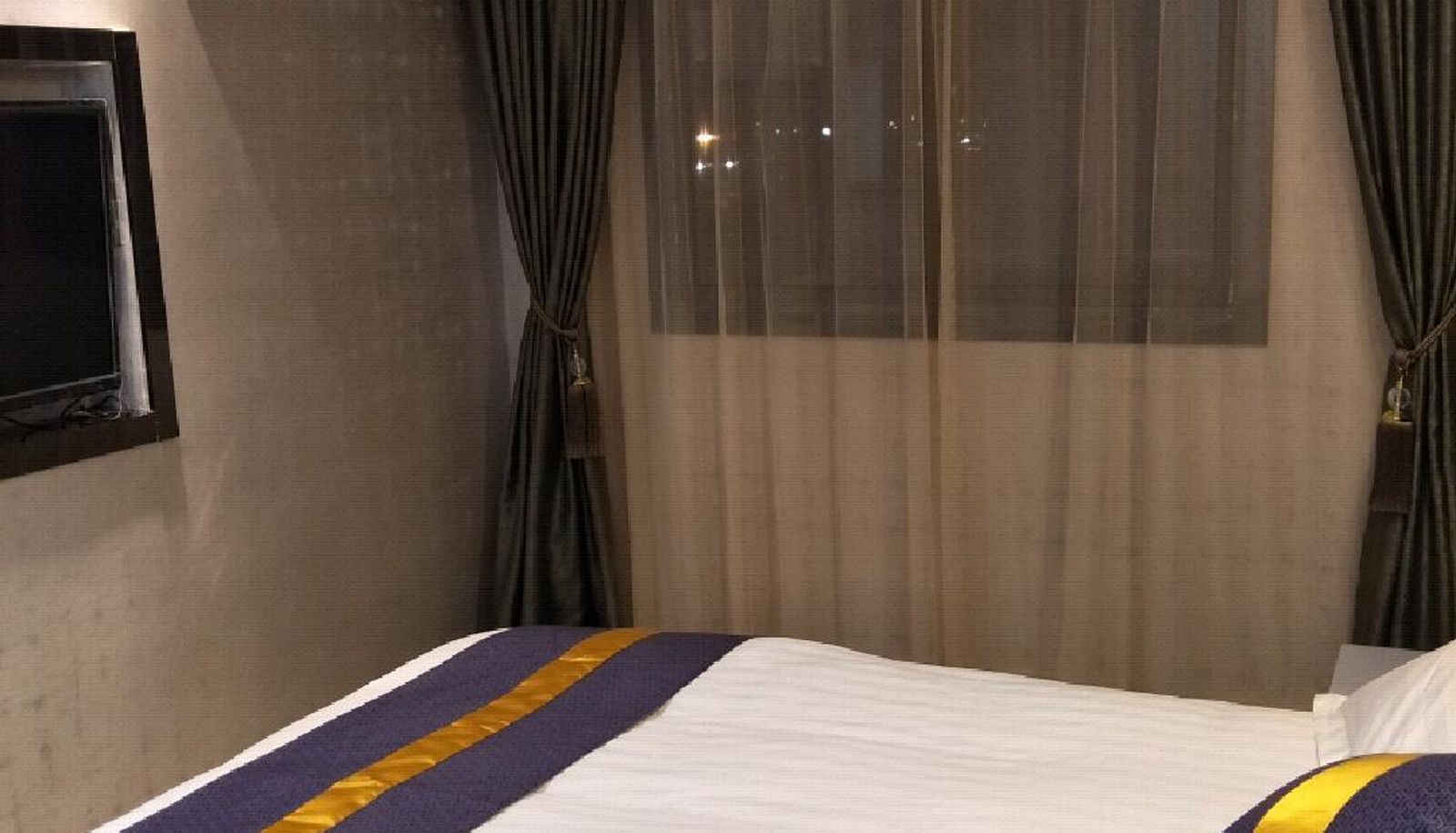 Room with river view - Jiayin Hotel