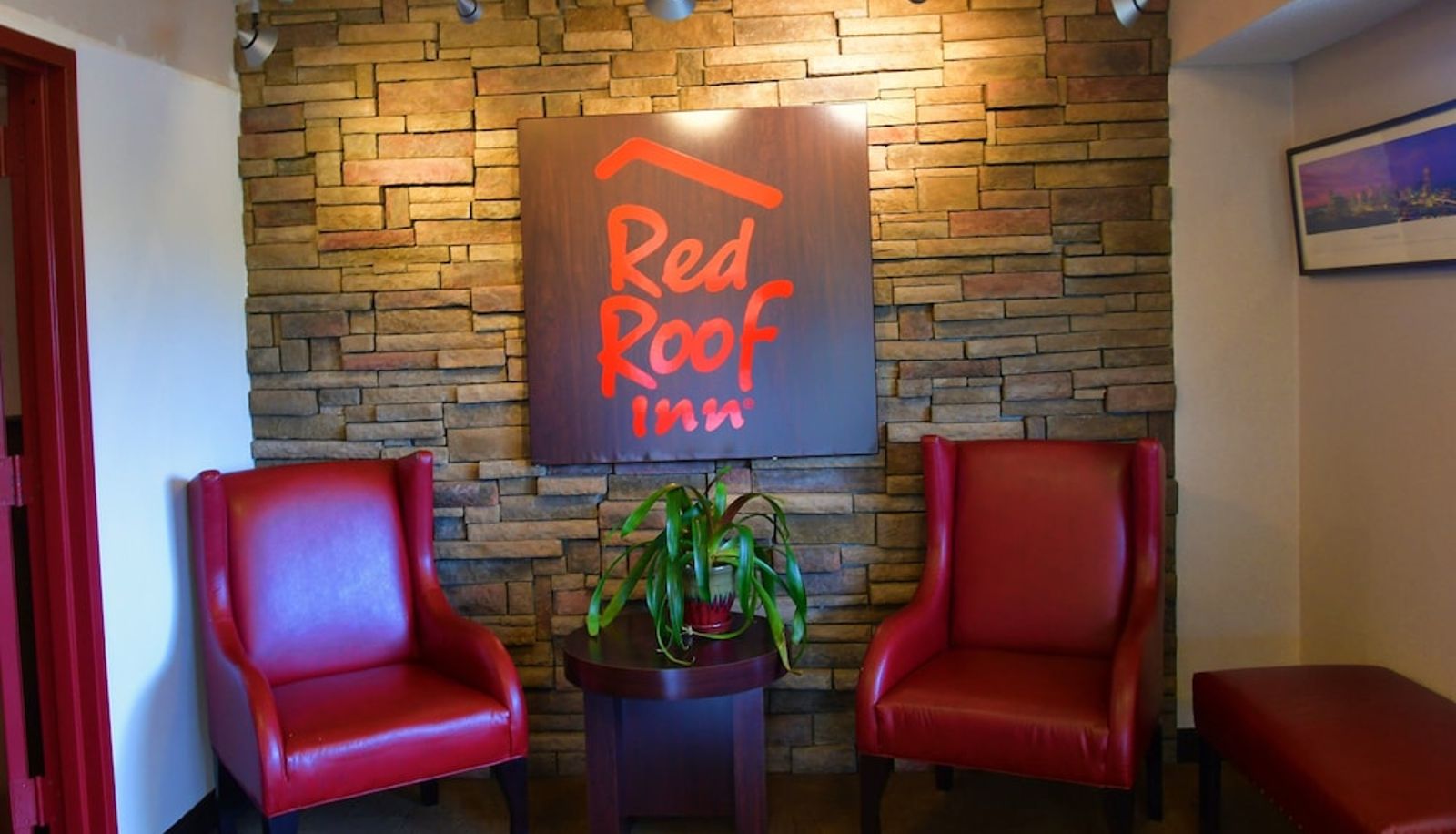 Hall - Red Roof Inn Richmond South