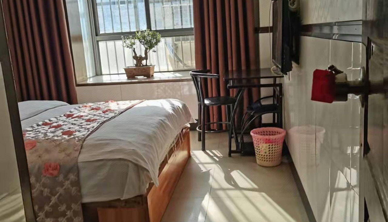 Camera business - Jiujiang Hotel