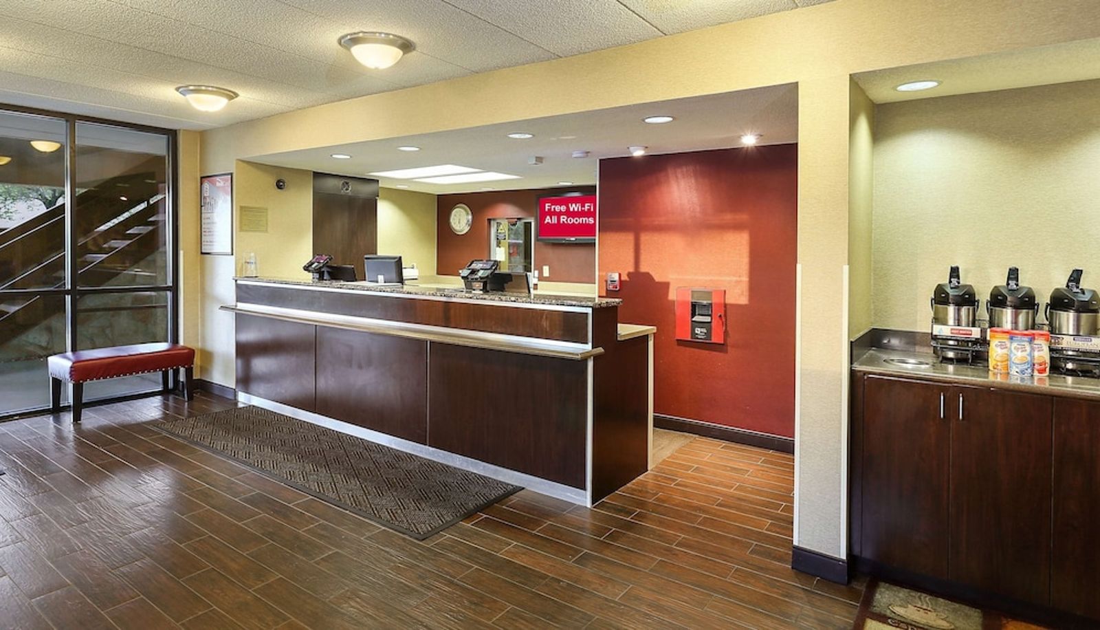 Lobby - Red Roof PLUS+ Washington DC - Oxon Hill