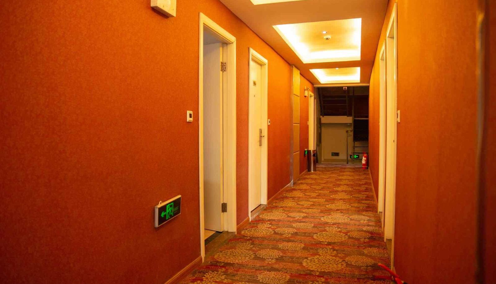 Buitenruimte van het hotel - Bailei Hotel (Xin'an Branch)