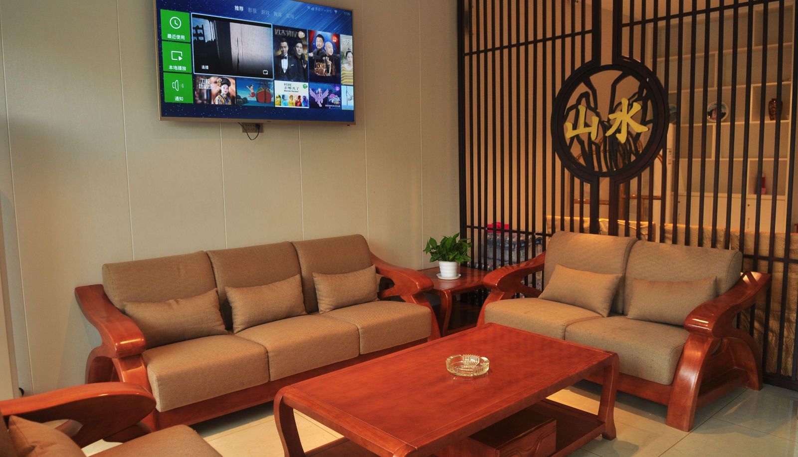 Area esterna dell'hotel - Jingyue Shanshui Hotel
