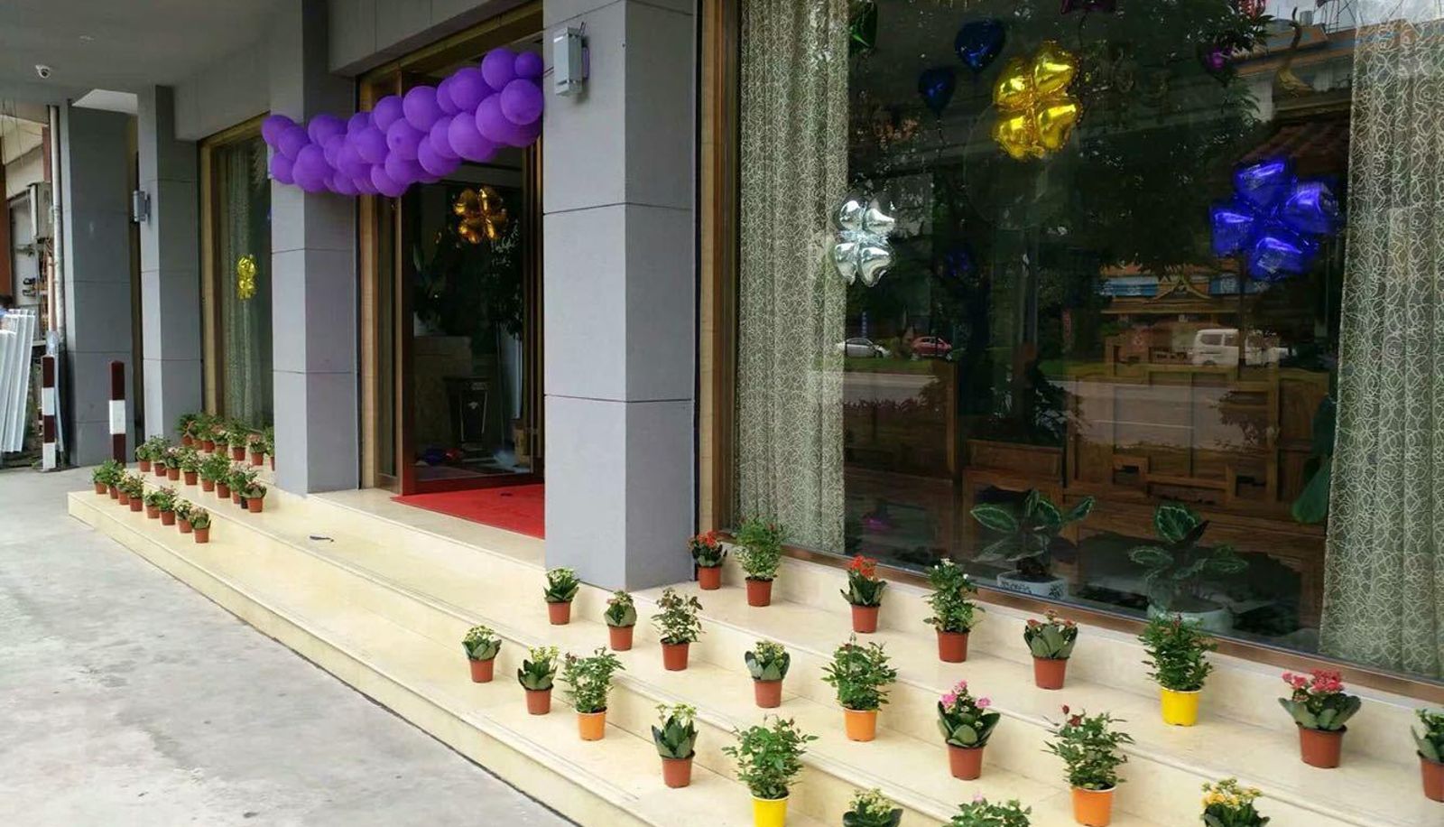 Buitenruimte van het hotel - New Hongrui Hotel