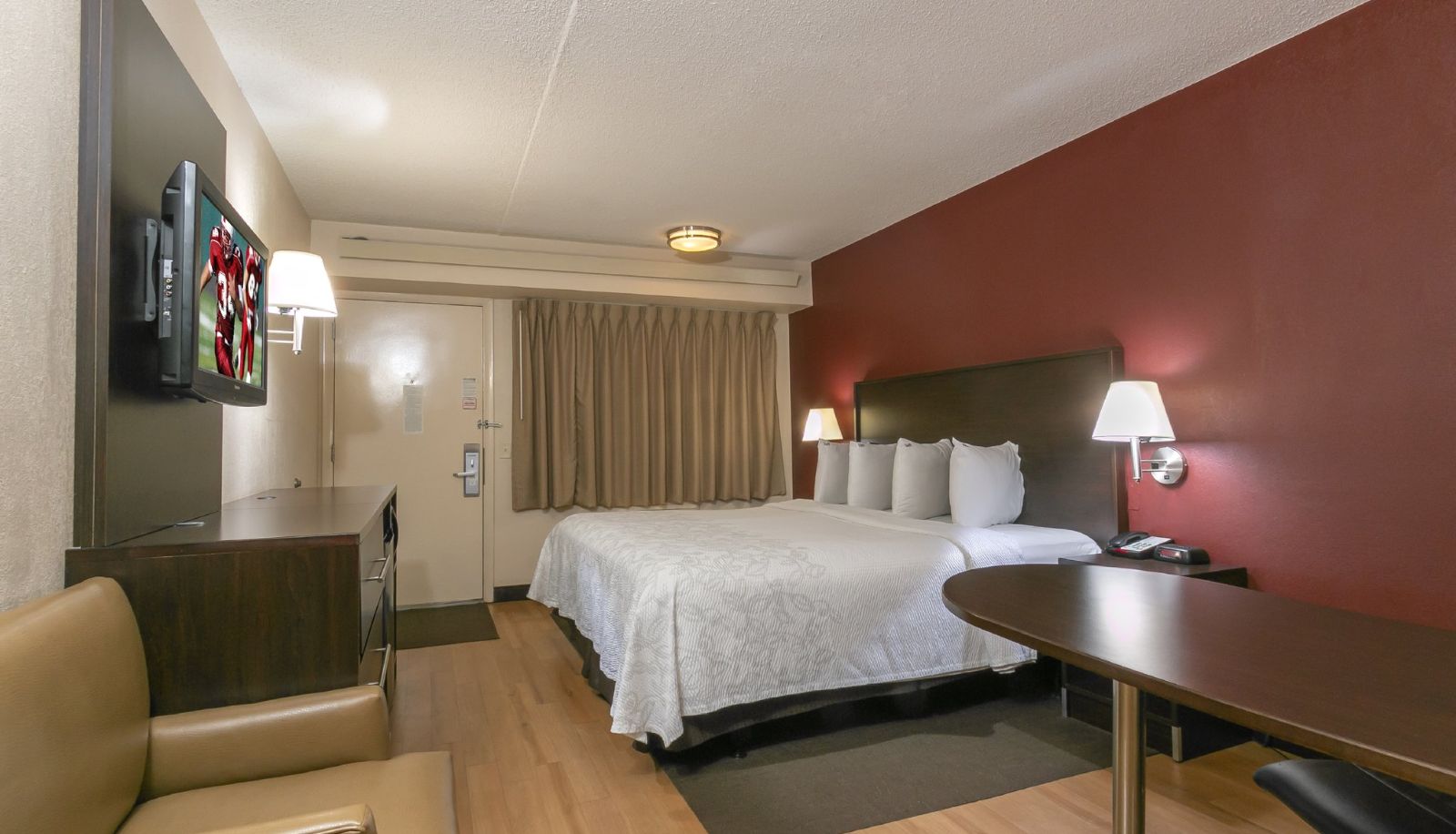 Room - Red Roof PLUS+ Pittsburgh East - Monroeville
