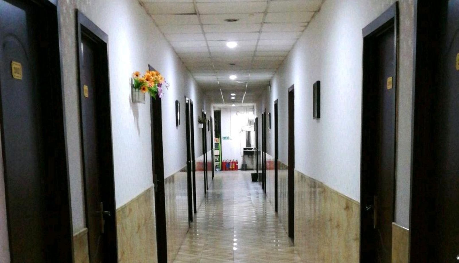 Zona exterior del hotel - Dorijie Hotel