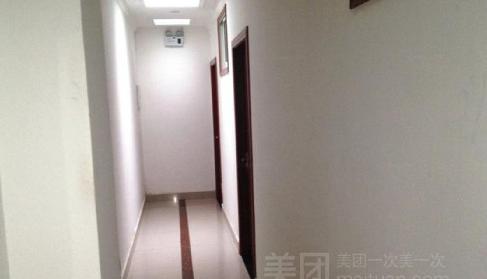 Zona exterior del hotel - Mingyang Hotel