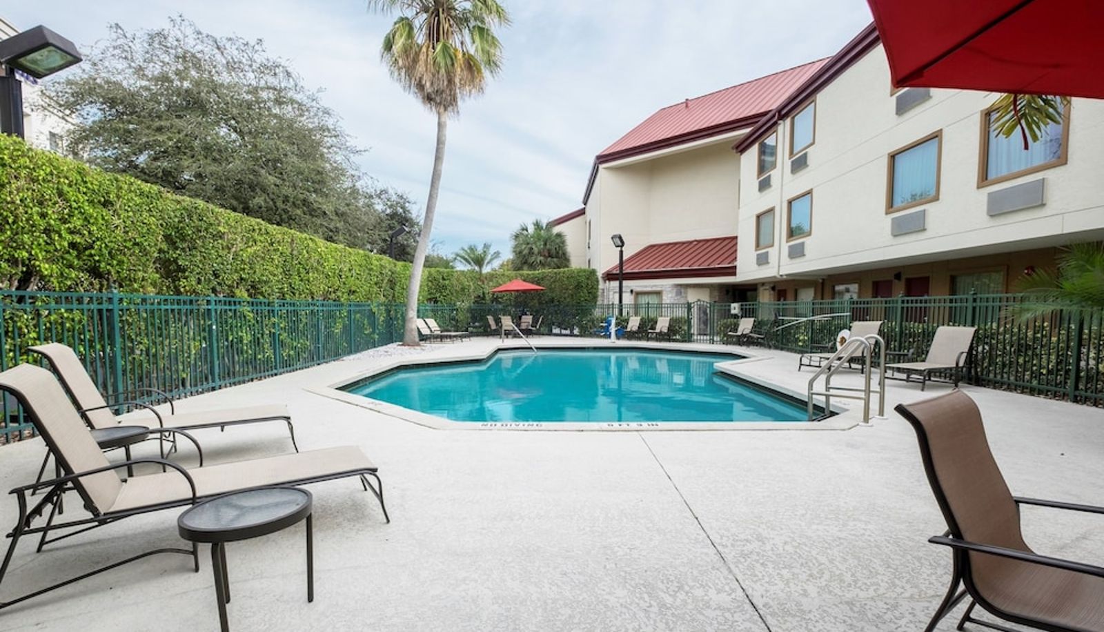 Pool - Red Roof PLUS+ West Palm Beach