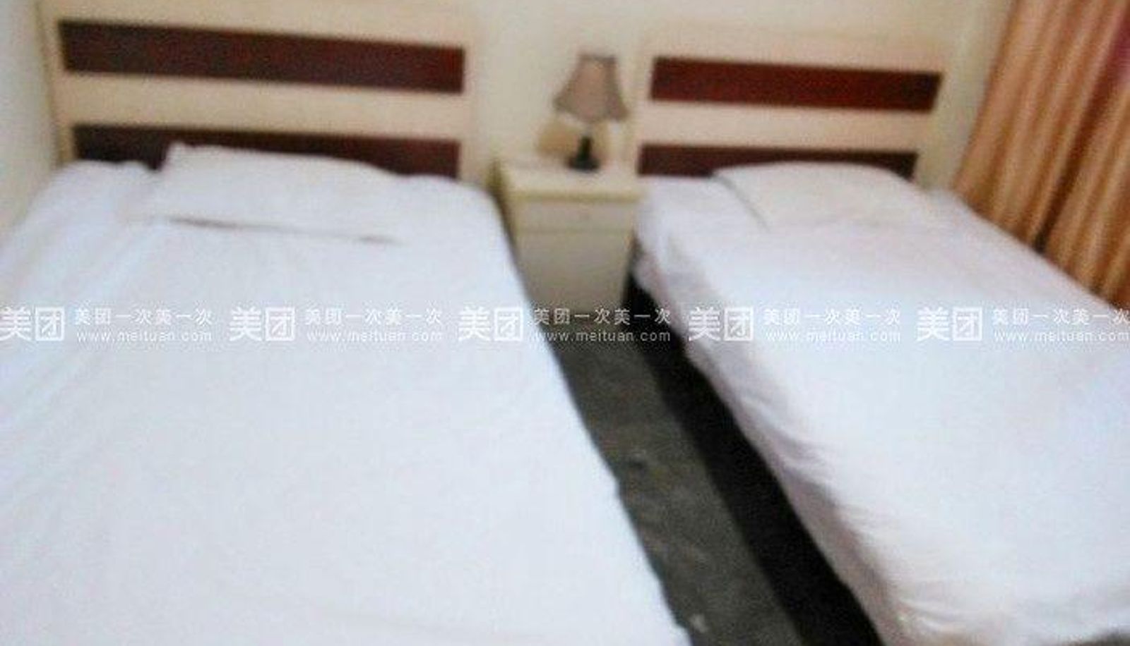 Camera business - Chunyu Business Hotel (Heze Station Store)