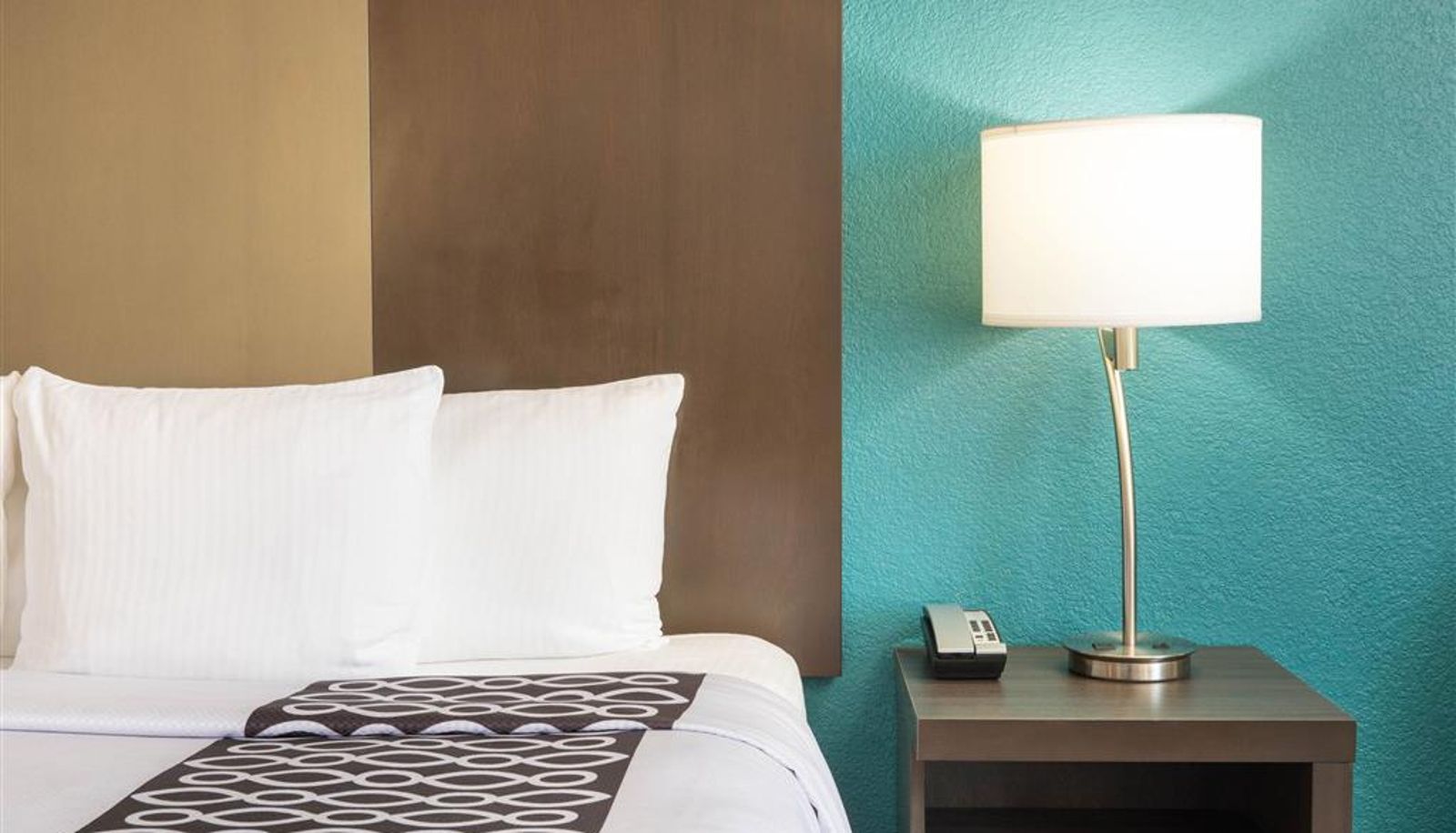 Habitación - La Quinta Inn & Suites by Wyndham Atlanta Airport North