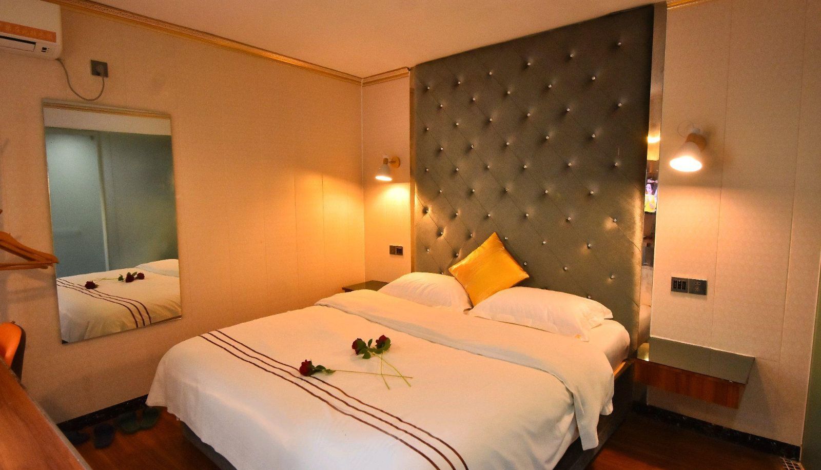 Business room - Jiaxing Hotel (Libo Food Street Store)