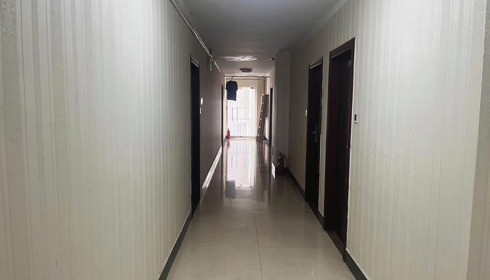 Lijing Hotel (Taohua Avenue Store)
