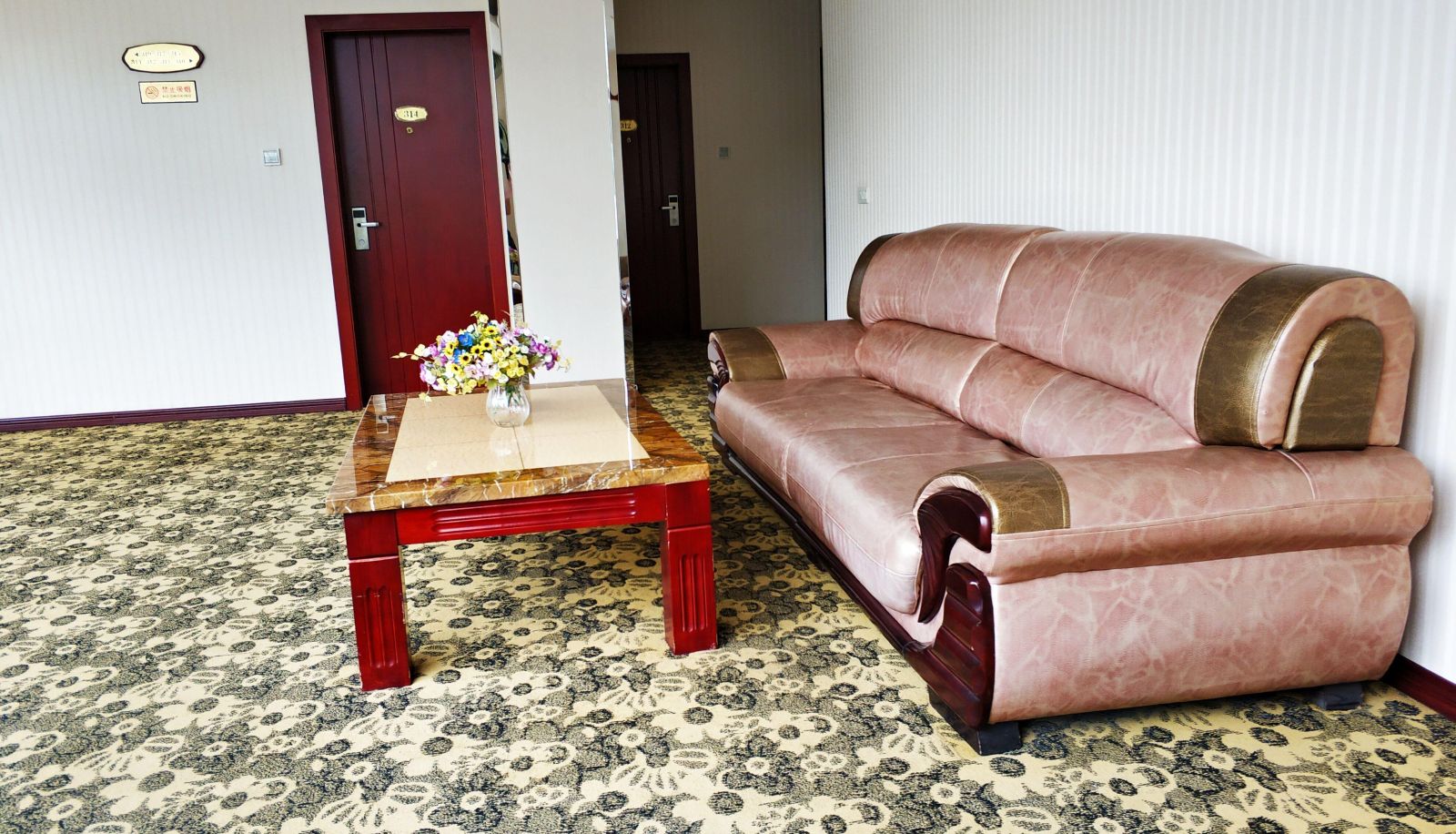 Zewnętrzna część hotelu - Hengchuan Business Hotel (Guangxi University Zoo Store)