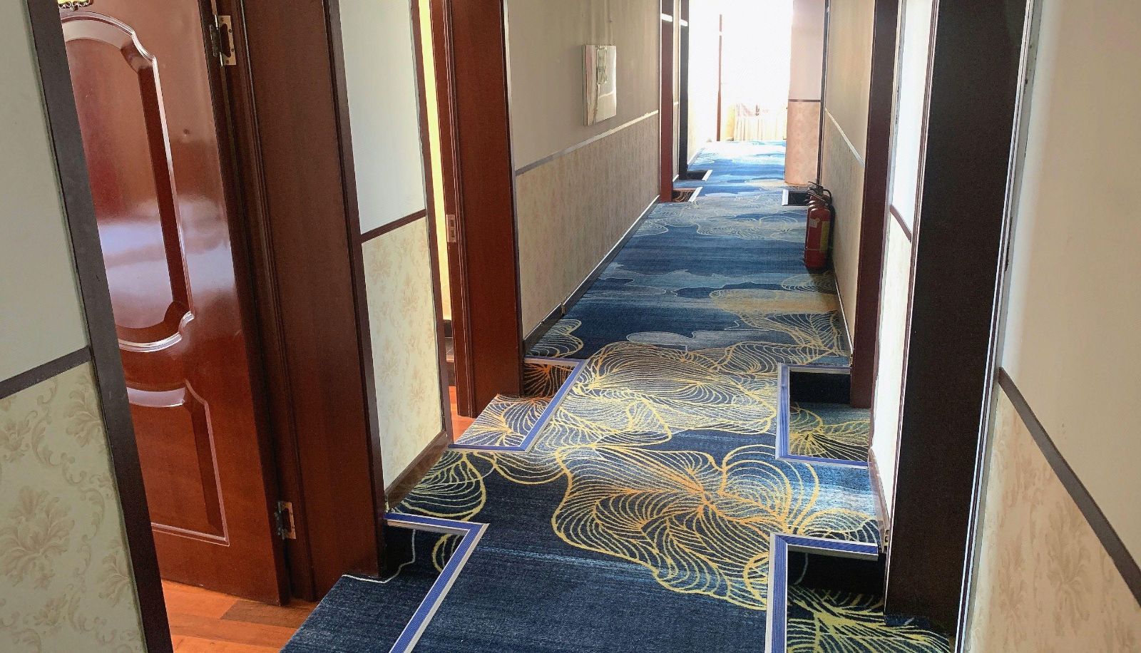 Area esterna dell'hotel - Yicheng Hotel