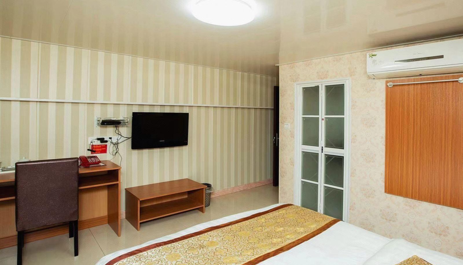 Chambre Business - New Open Source Hotel (Jingjiang Bus Station Branch)