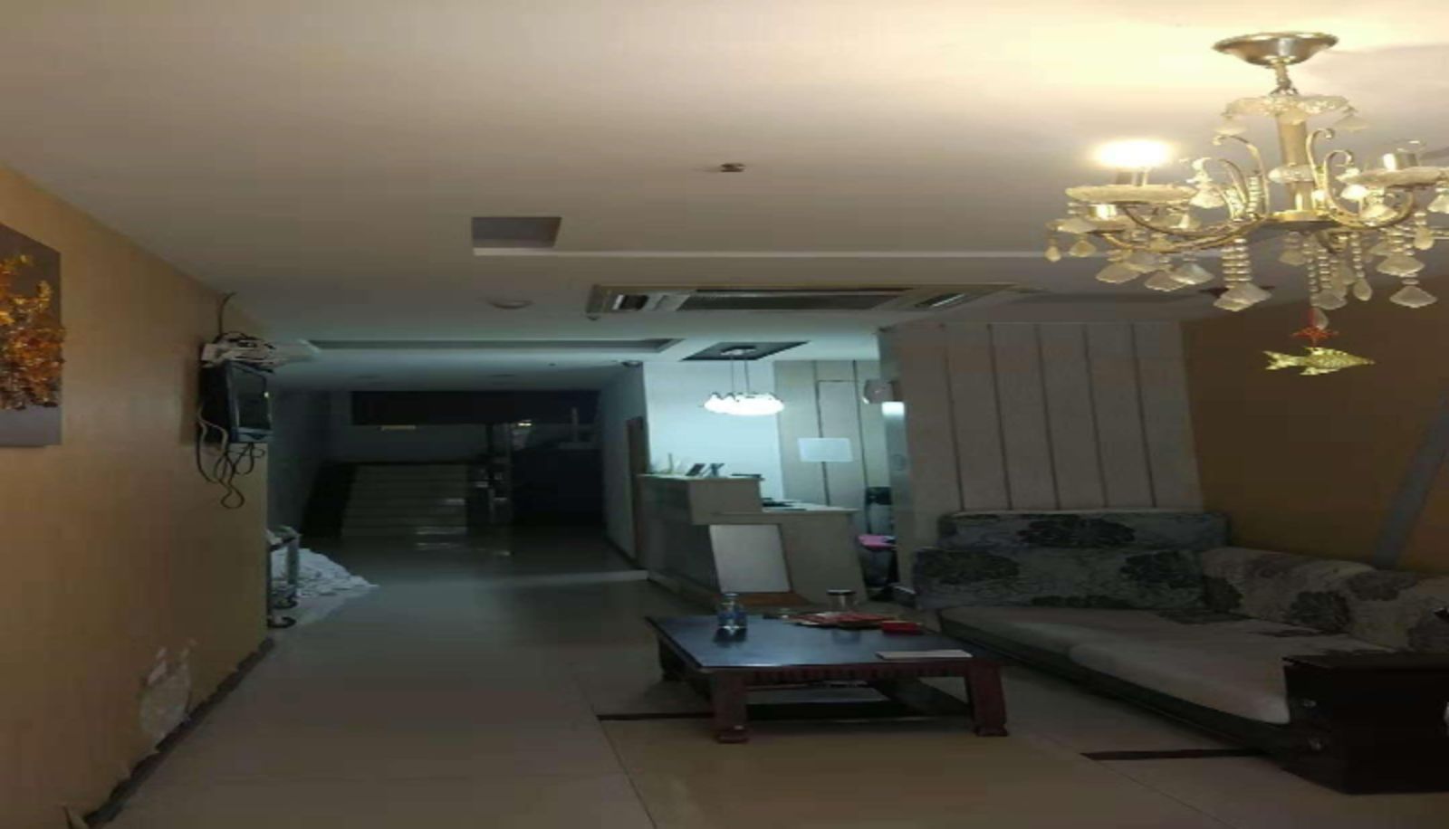 Buitenruimte van het hotel - Yuanfengyu Business Hotel