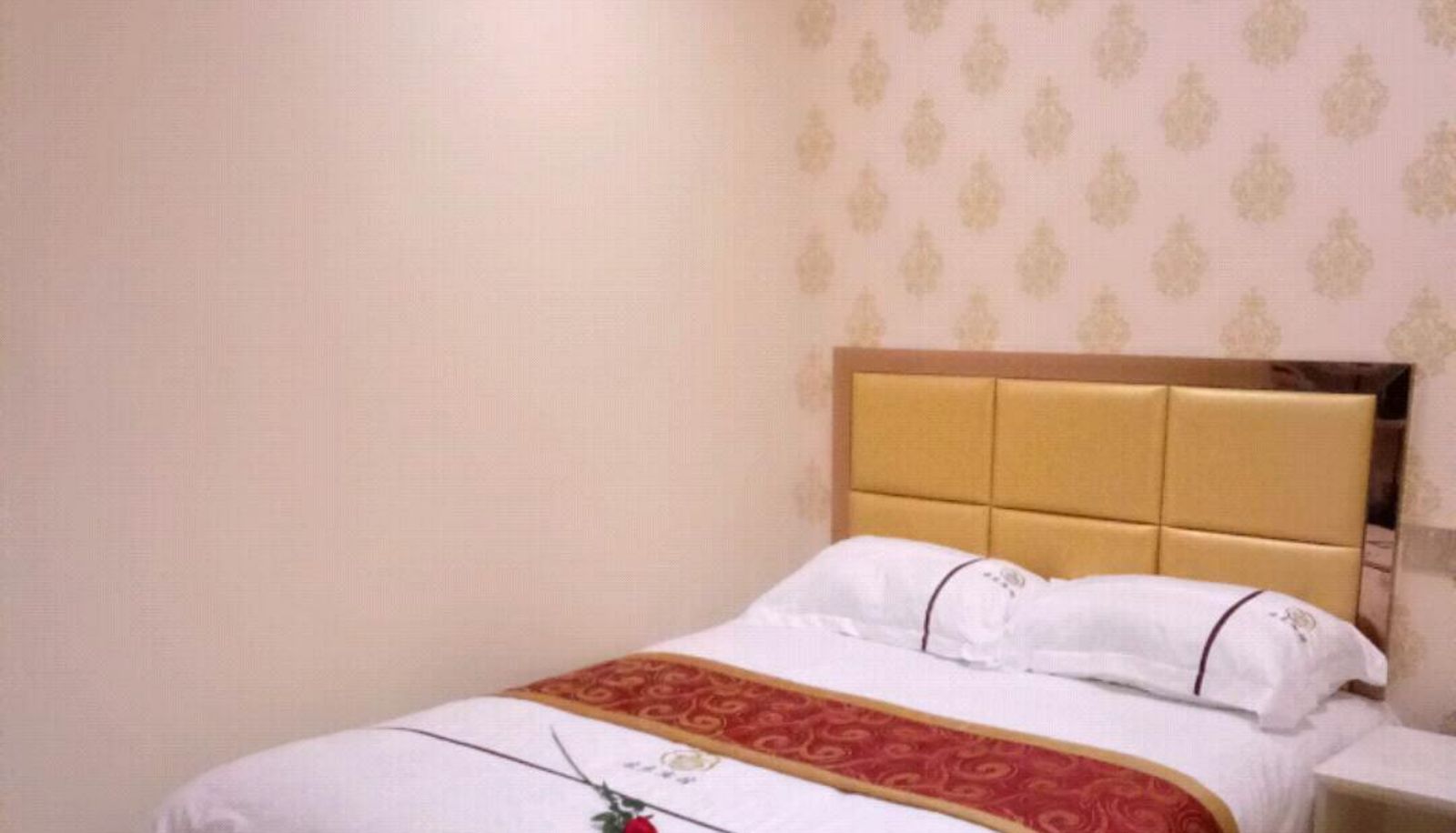 Zimmer - Qilong Hotel (Zhongxing Road Branch)