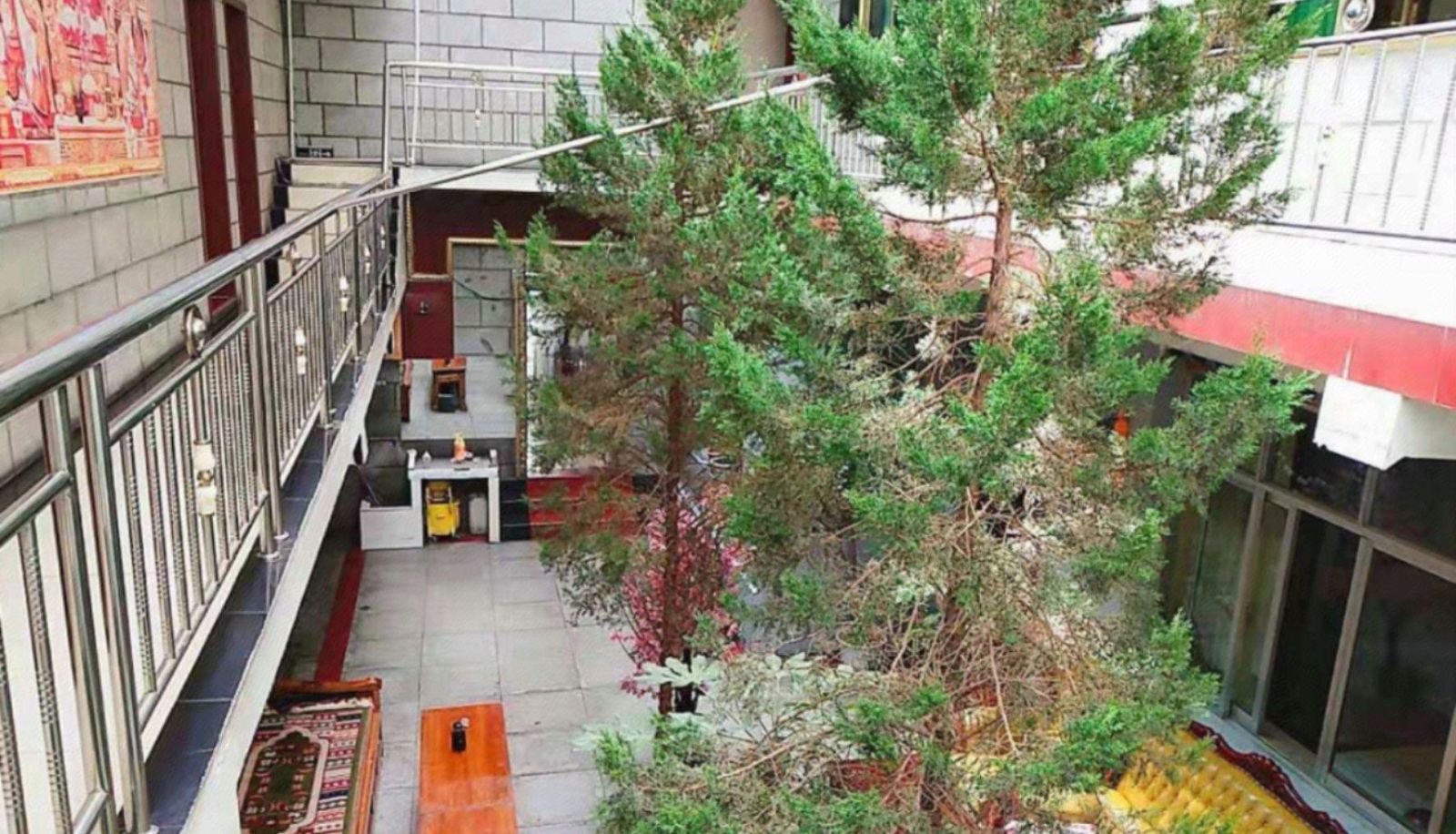 Hotel outdoor area - Shenghu Hotel